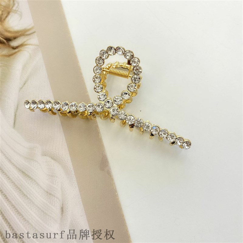 Korean hairpin pearl grip clip at the back of the head simp