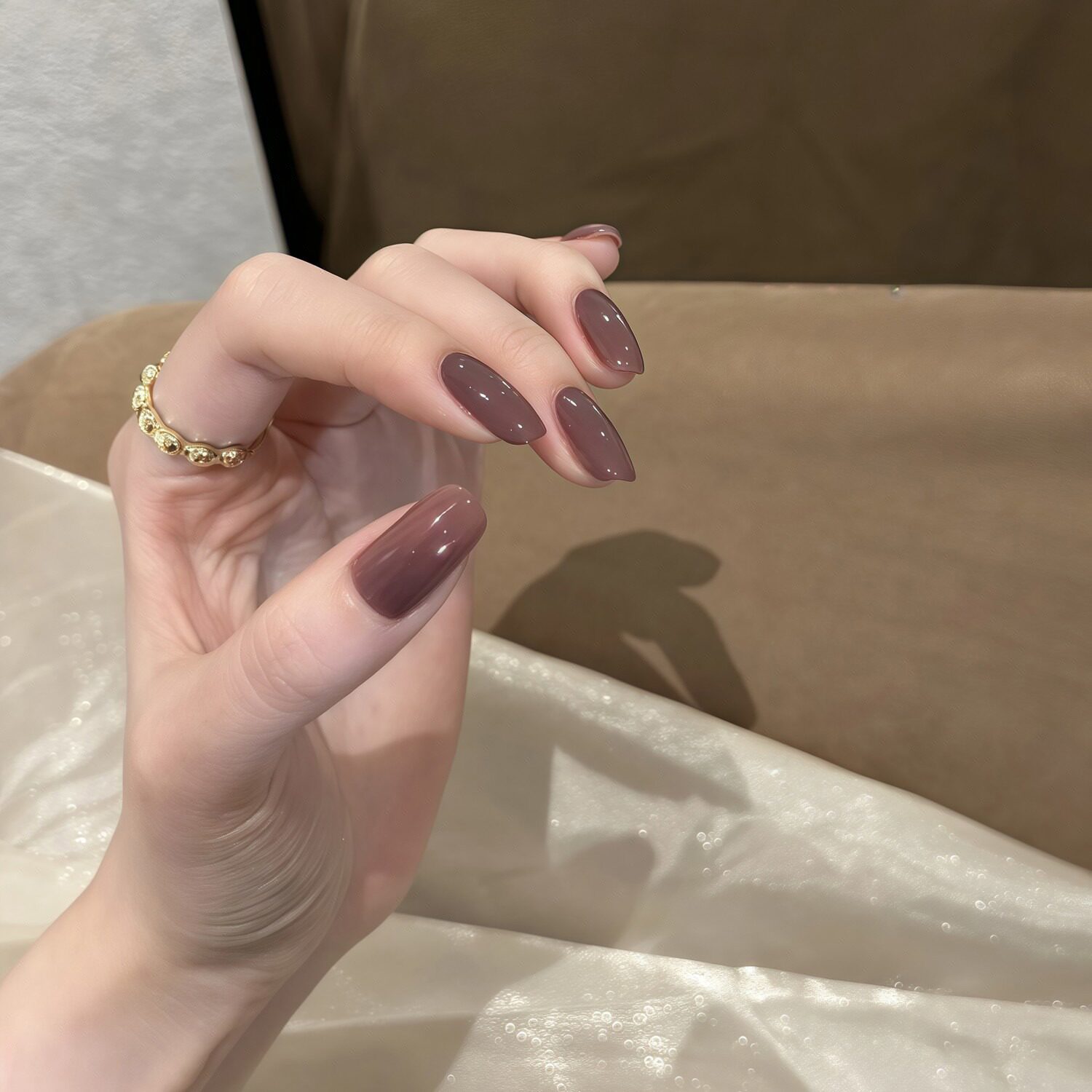 春夏新款冰透芋泥藕紫色纯手工穿戴甲高级感显白孕妇小众美甲贴片