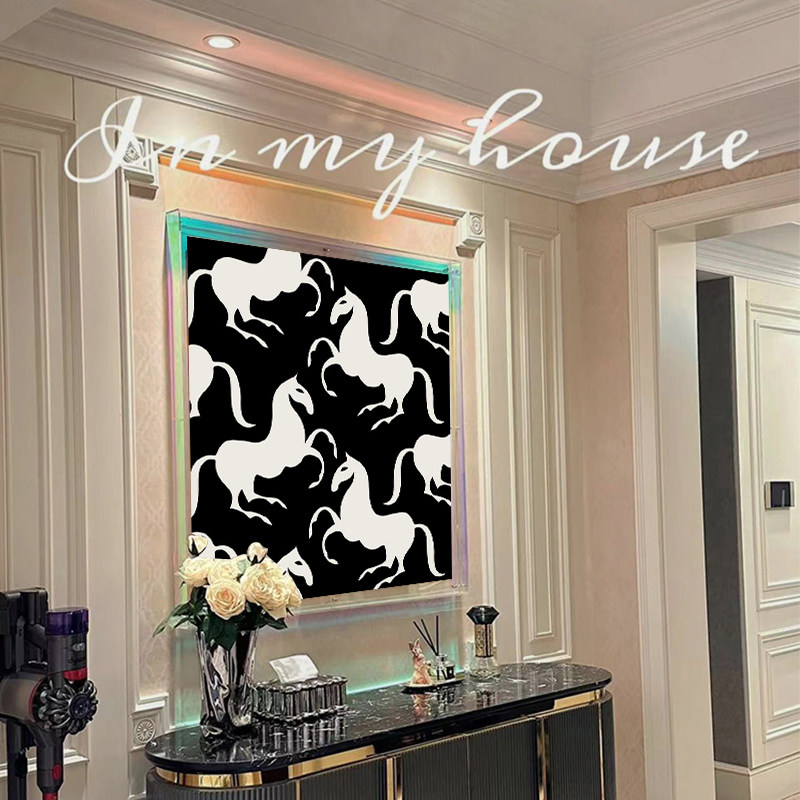 骏马装饰画亚克力相框画奢轻奢高级感客厅玄关挂画马到功成艺术画