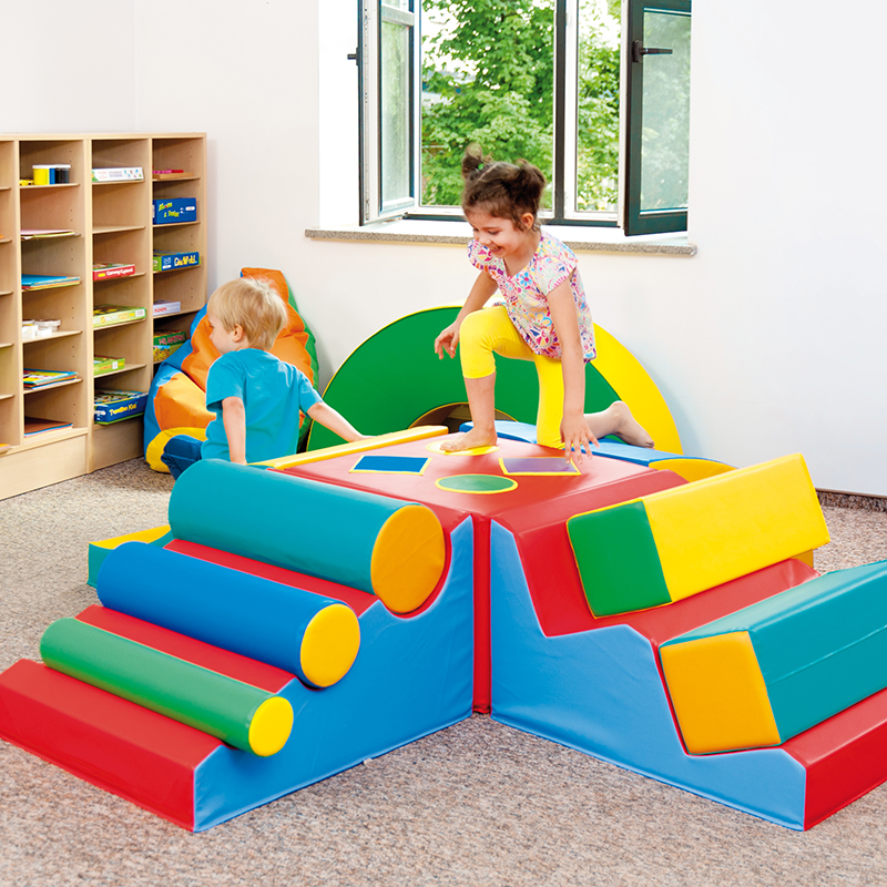 欧标早教大厅软体爬滑运动组合儿童软包感统训练器材体能钻洞攀爬