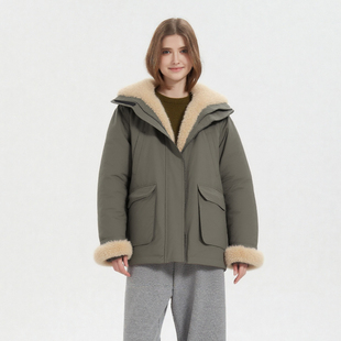 Petit Bari休闲复古毛绒拼接立领派克服加厚外套女