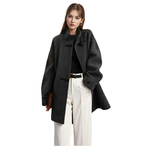 PB经典牛角扣廓形羊毛呢大衣