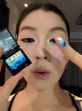 夏日海洋风眼影提亮眼睛卧蚕泪沟高光拼色盘氛围拍照妆容彩妆工具