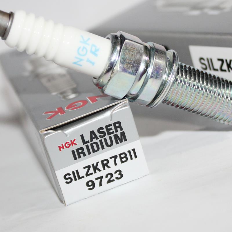 NGK铱铂金火花塞SILZKR7B11适用起亚K4 K5 KX5 KX7智跑IX35索纳塔