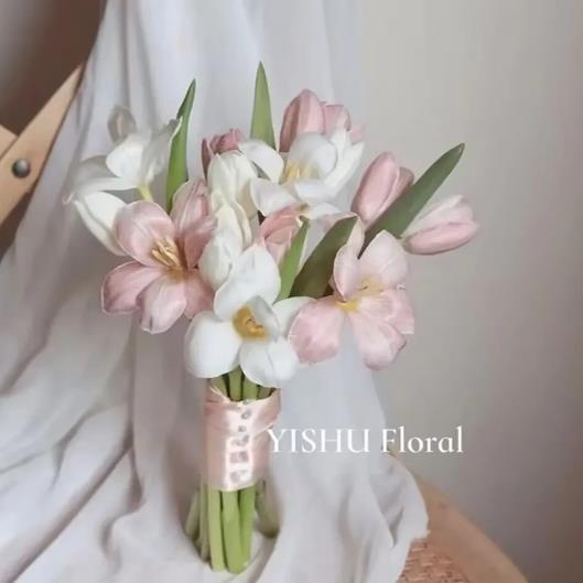 新款新娘结婚婚礼仿真白色郁金香铃兰花束混搭手捧花领证拍照道具