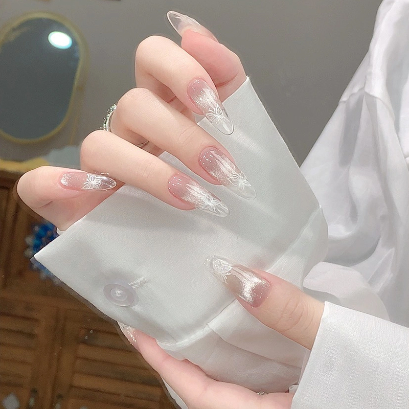冰封蝴蝶美甲手工穿戴甲显白杏仁高级感指甲