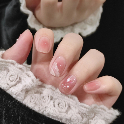 植兔美甲穿戴甲手工2025新年款短款腮红手绘珍珠显白美人鱼指甲贴
