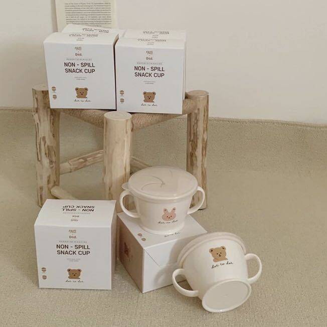 ins韩国宝宝婴幼儿童双耳防洒零食收纳盒外出防漏带盖防摔零食杯