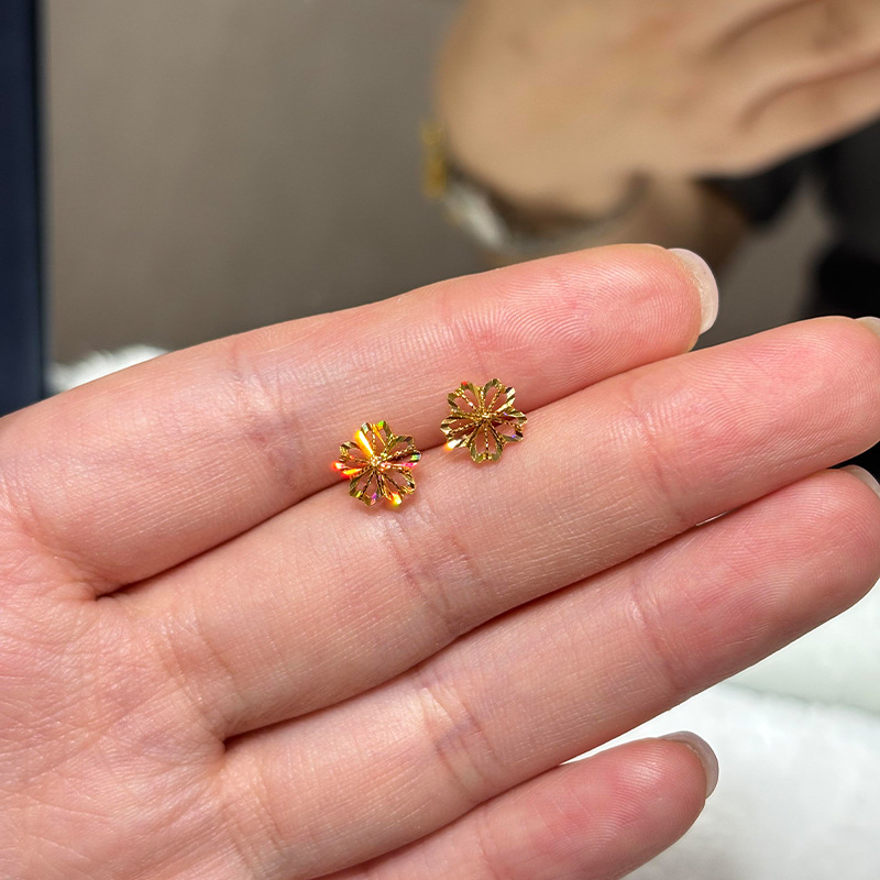 925银爆闪拉丝镂空四叶草耳钉新款轻奢精致小众设计耳饰耳饰品