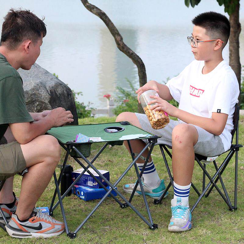 户外迷你折叠桌露营小布桌野餐烧烤轻便休闲扑克桌子便捷野营钓鱼