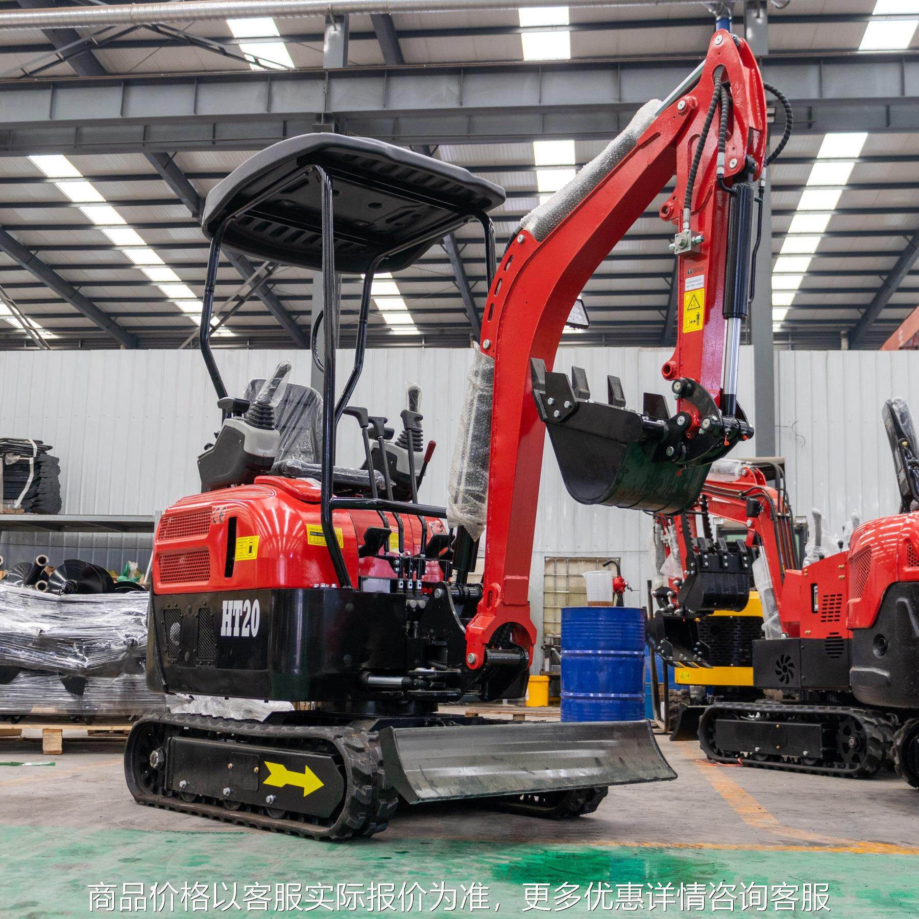 工厂发货2000kg液压先导小型挖机 出口荷兰农用多功能迷你挖掘机