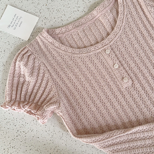 *肌理暗纹 圆领 泡泡袖 亨利领 短袖 T恤 打底