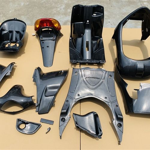 福喜巧格100 125cc碳纤维外壳黑件PP订制黑胶件电动车摩托车拉花