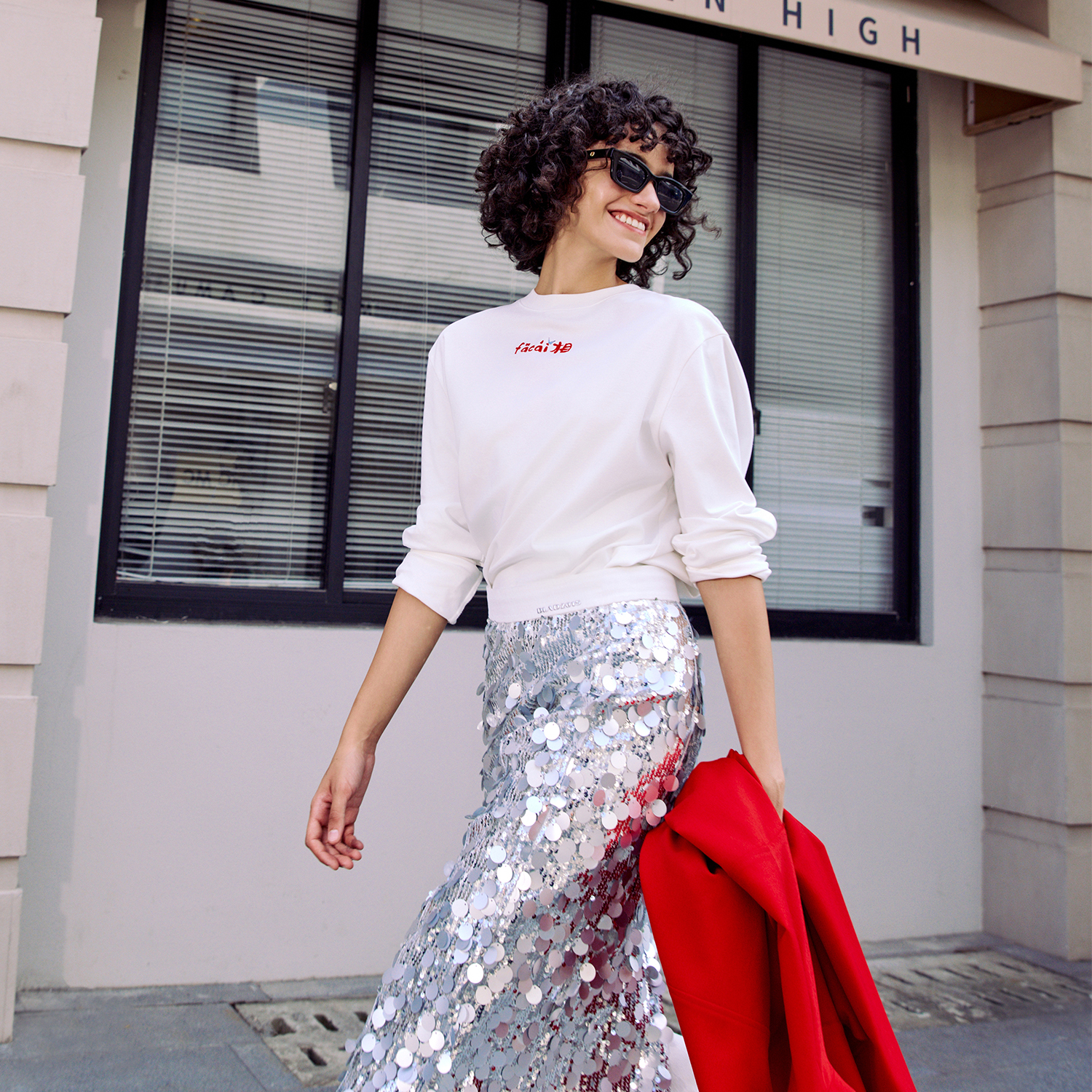 100棉植绒创意印花休闲长袖T恤女