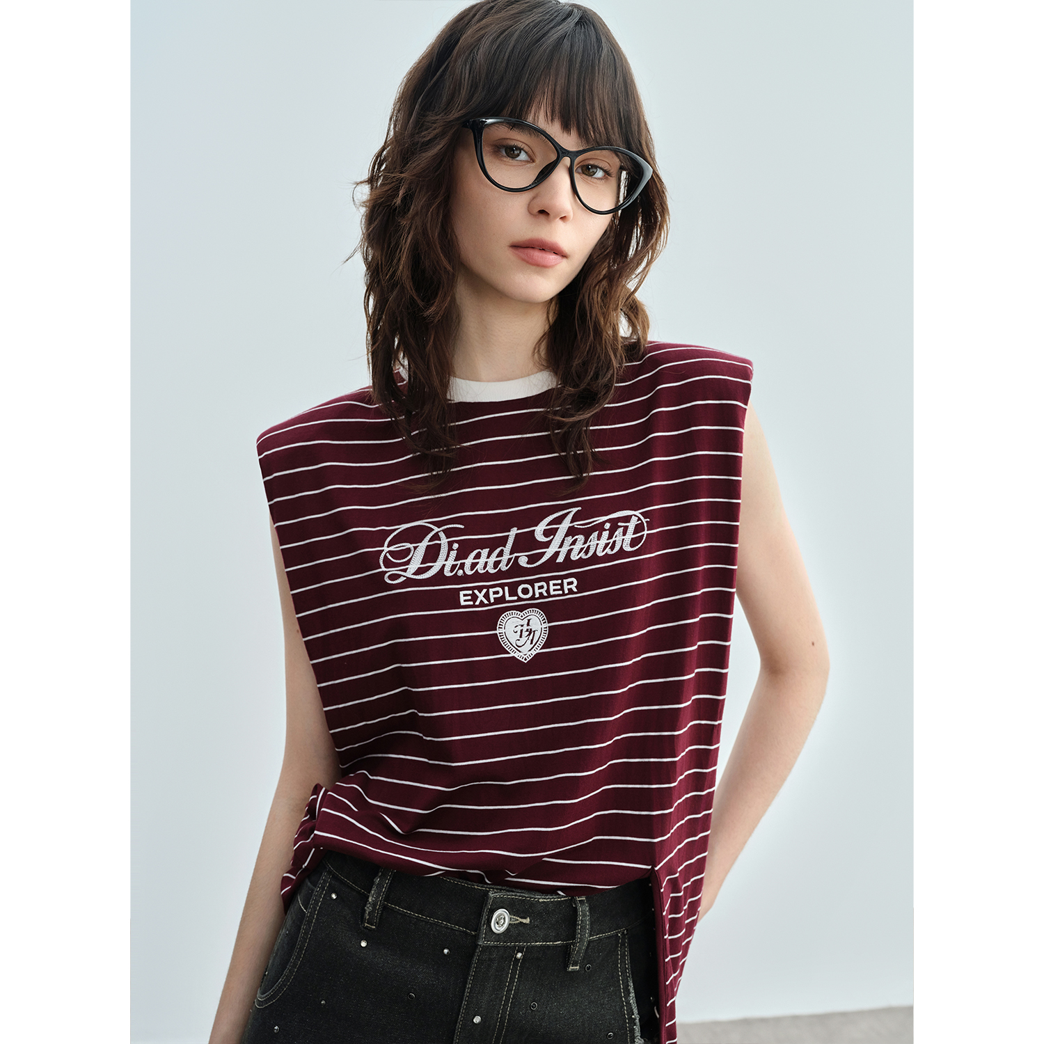 街头时尚字母刺绣全棉无袖T恤女