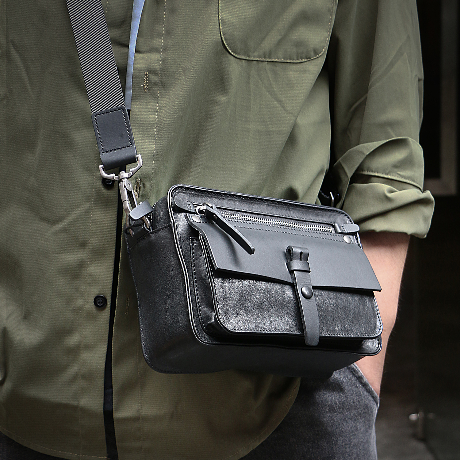 头层牛皮真皮斜挎包男士