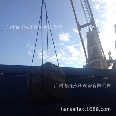 德晟轮Tsuji克令吊修理上海吴淞船厂厂吊重试验