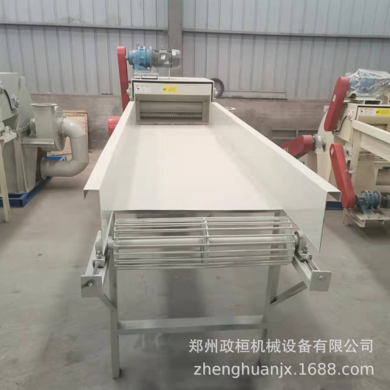 秸秆边角料木屑强制喂料粉碎机
