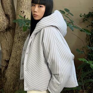 觉织Sensiyarn微光渐条羽绒服秋冬时尚 JZHF048 设计师款