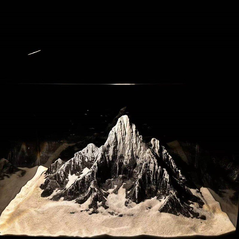 日照金山新款雪景鱼缸造景装饰新中式山水摆件青龙石实心梅里雪山