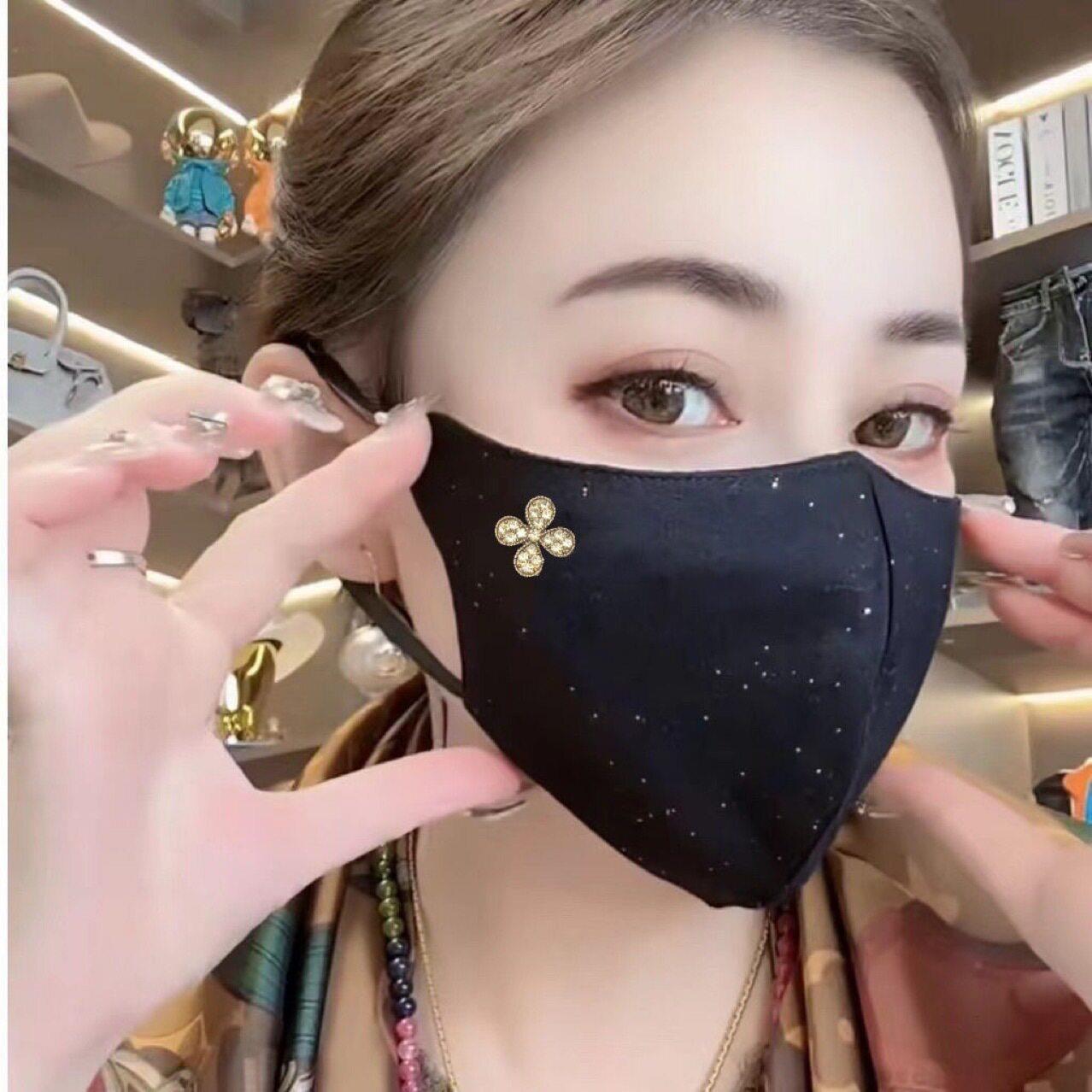 复古十字花~新款秋冬保暖透气立体布艺星空女款口罩网红颜值