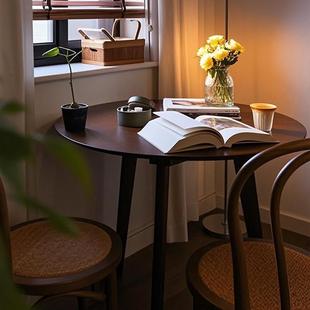 中古实木圆形餐桌家用小户型圆桌子复古阳台胡桃咖啡饭桌椅子茶桌