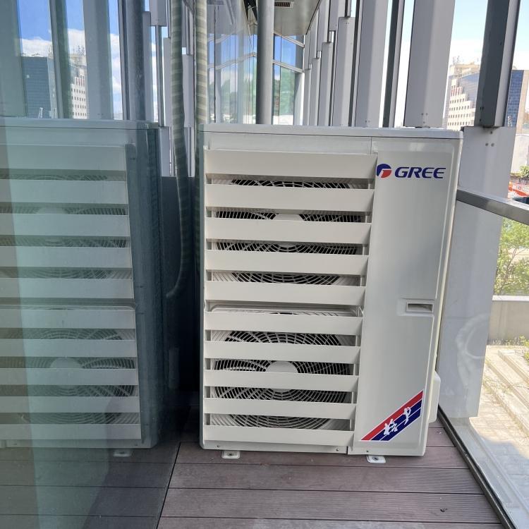 家用空调外机挡风板导风改向防直吹散热导流百叶罩现货热卖 HC-5P