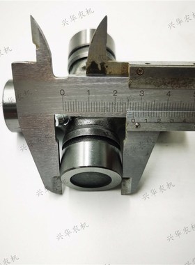 福田雷沃欧豹东方红KC65水田前桥2782十字轴内卡十字节XJ213前转