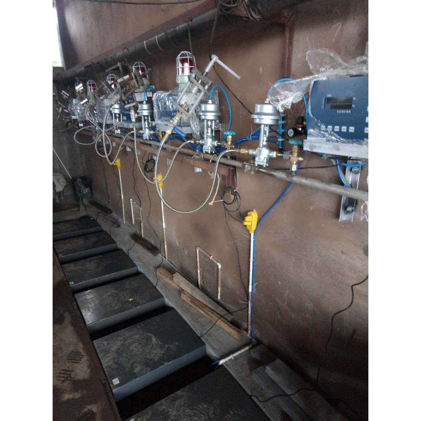 昆全山自动量控制灌装机00kg液体自动称重灌装机GZC-HH灌5装称机