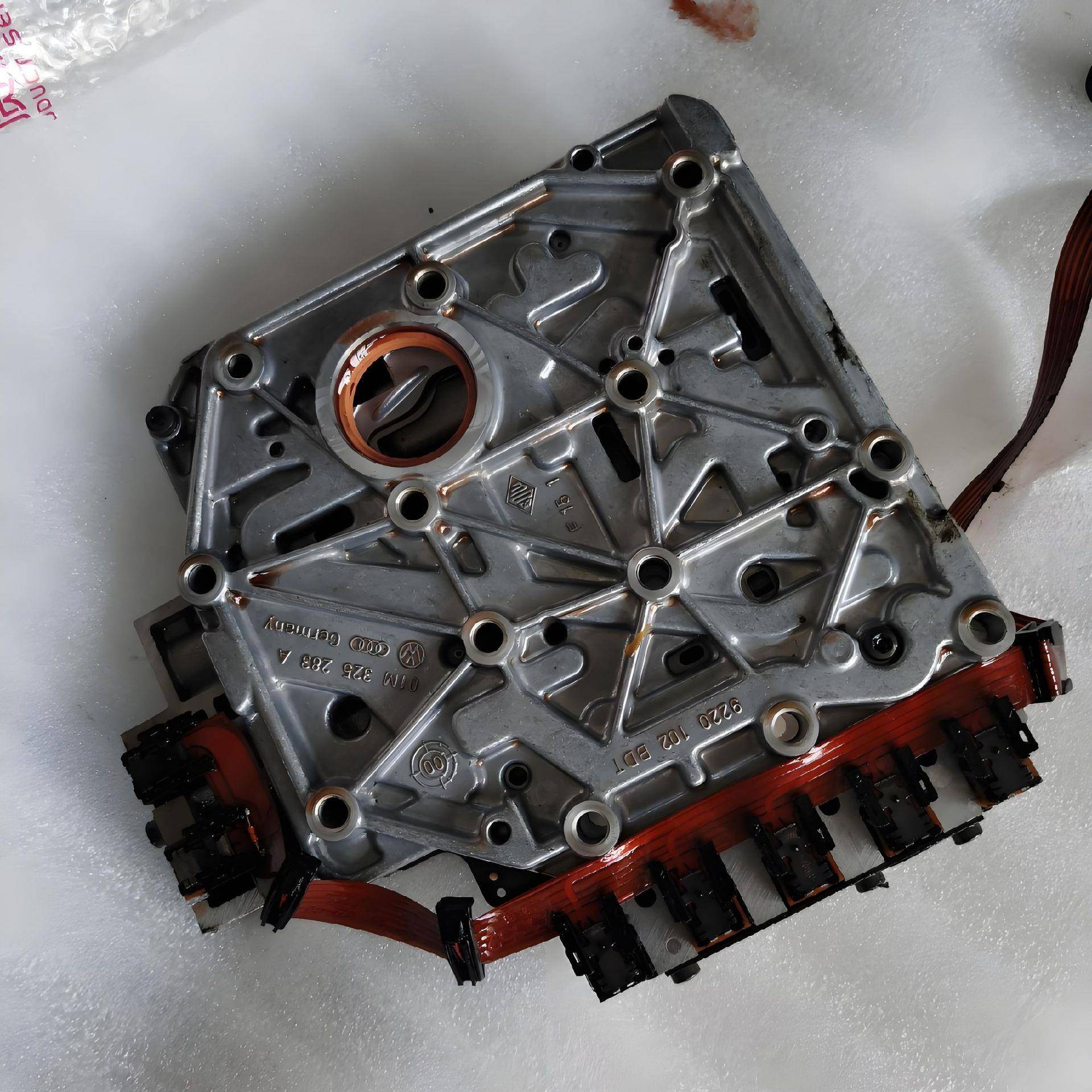 小松自卸68车HD75GOU-751-43-8A220适阀用于自卸车配件