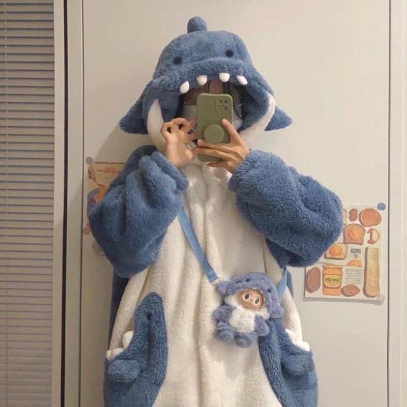 珊瑚绒秋冬季鲨鱼毛绒睡袍女款加厚网红连体睡衣睡裙冬家居服套装