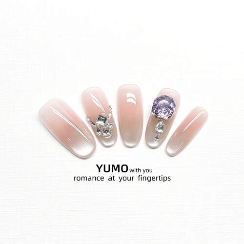YUMO纯手工定制粉色渐变穿戴甲水钻装饰法式浪漫美甲片女