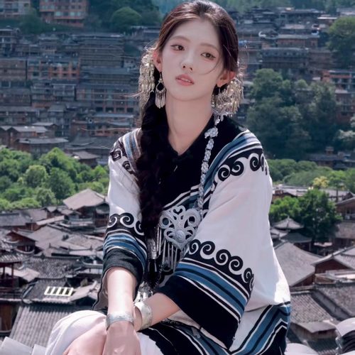 2026年新款八千梦民族风彝族服装