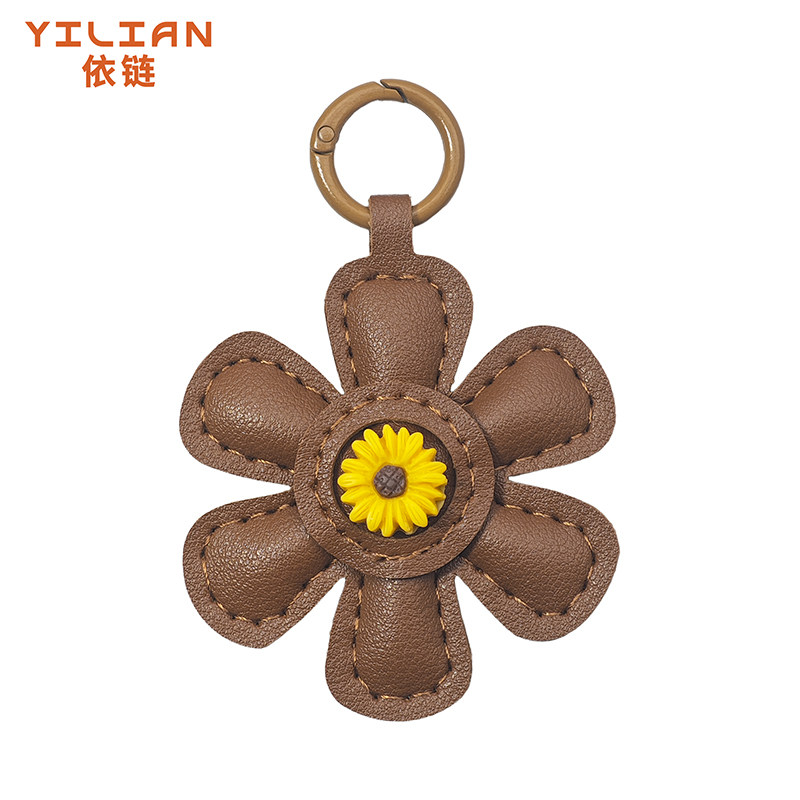 ins高级感棕色皮质花朵钥匙扣包包挂件手工缝制潮玩包挂饰品