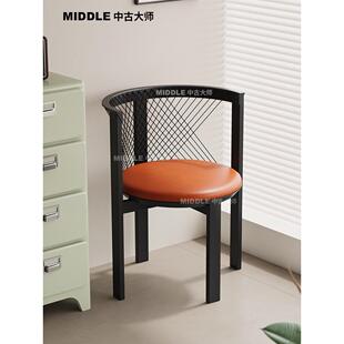 琴椅设计师中古餐椅北欧实木软包竖琴椅轻奢网红覆古扶手椅子家用