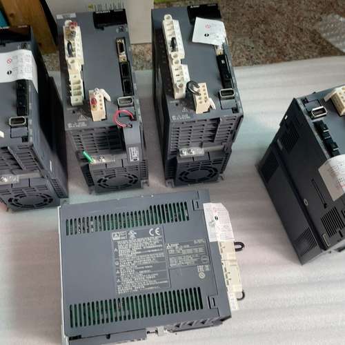 {议价}驱动MR-J3-350B成色好就是有磕碰，快递导