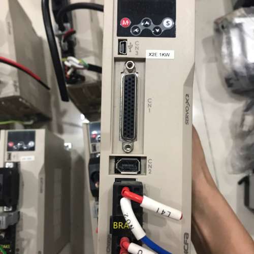 {议价}禾川伺服驱动器SV-X2EA100A-A，1KW 电机 SV