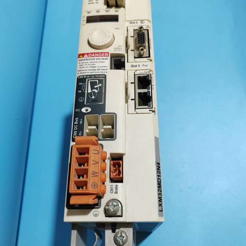 {议价}伺服驱动器LXM32MD12N4，900W 件，成