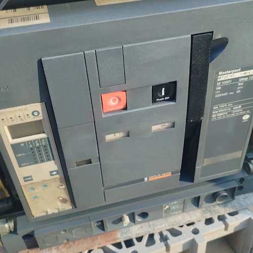 {议价}，梅蓝MT20H1—2000A—1台，试电功能正常，成色