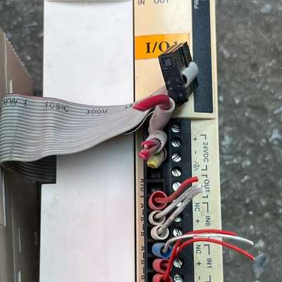 {议价}TM2DOCKN两个，一个安装脚破，TM2ALM3LT两个