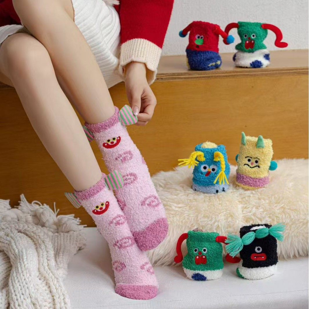 可爱搞怪毛绒绒睡眠袜子冬季保暖珊瑚绒居家地板袜