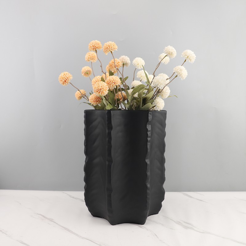 欧式轻奢黑色树脂艺术干花插花花器摆件餐厅酒店电视柜家居装饰品