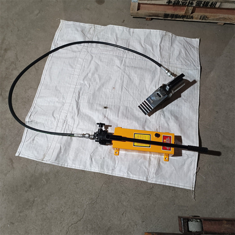 手动液压法兰分离器28T现货