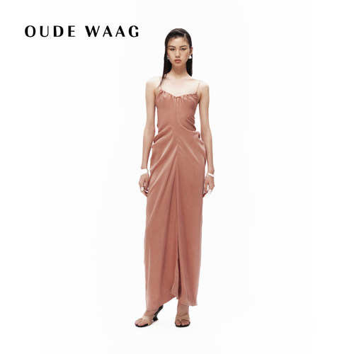 【易梦玲同款】OUDE WAAG 经典 优雅气质垂坠收腰露背女装连衣裙
