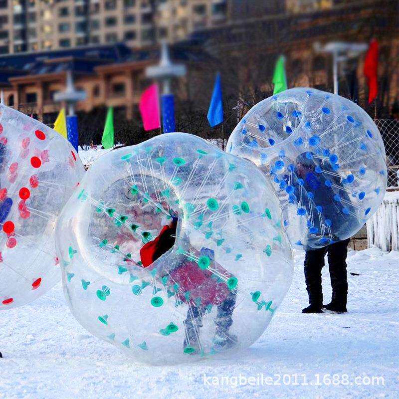 直销TPU雪地耐寒充气碰碰球儿童雪地悠波球彩色雪地滚筒