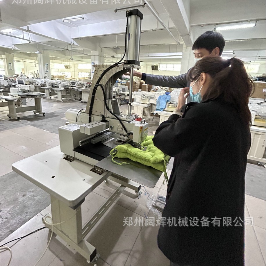 电脑花样机自动化升降抱枕机圆孔坐垫机订点打圆打圈机圆孔坐