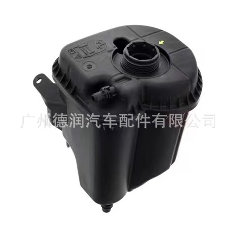 宝马X5/X6冷却液膨胀水壶