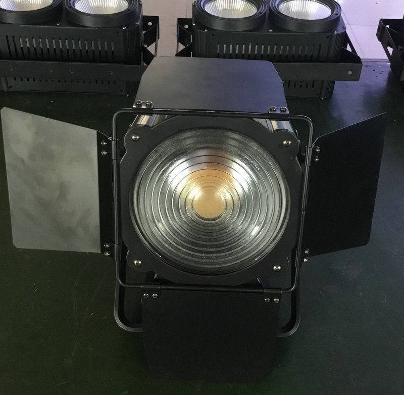 影视舞台灯 200W LED聚光灯 微电影演播室补灯光 T台面光灯柔光灯