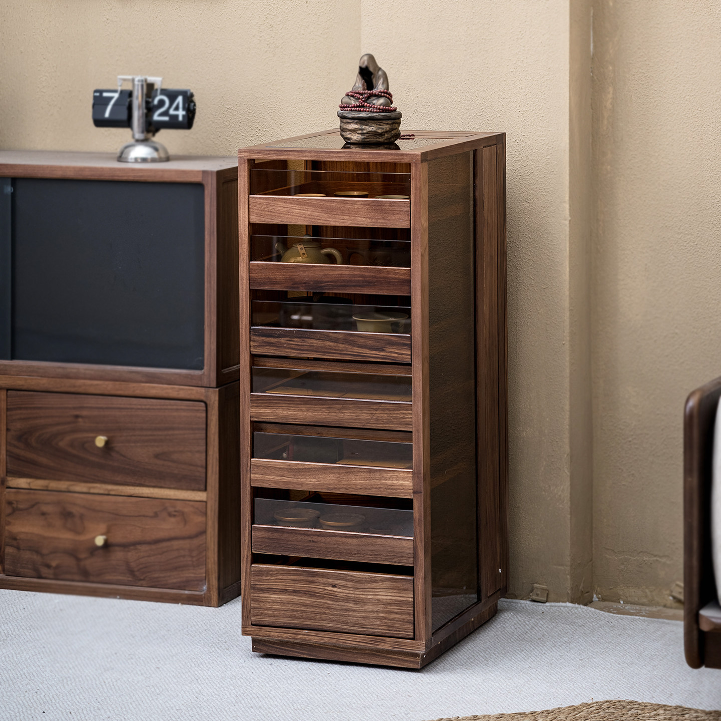 乌金木实木多层手办展示收纳柜