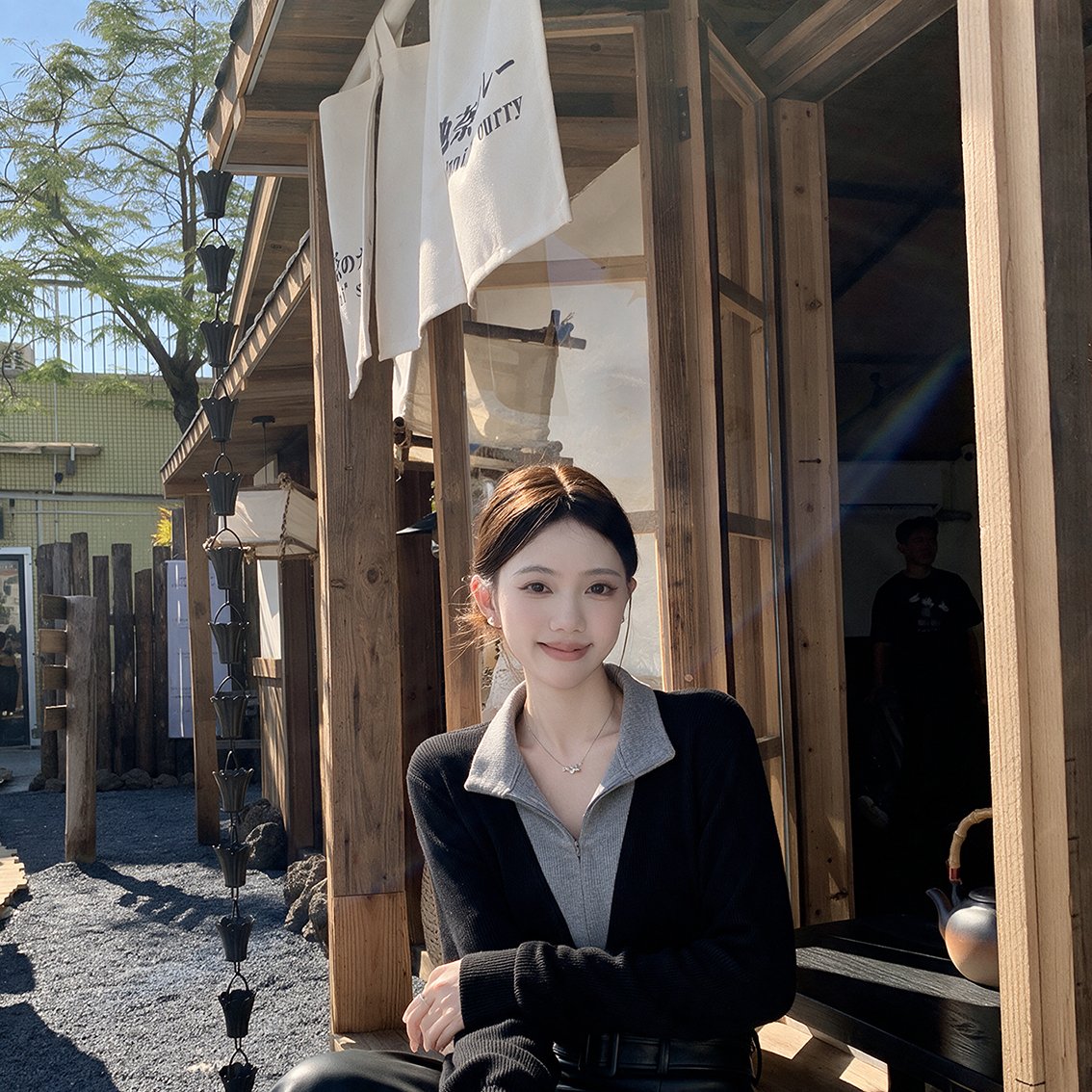 实拍大码女装高级感叠穿百搭针织衫长短皮裙大码胖mm撞色套装